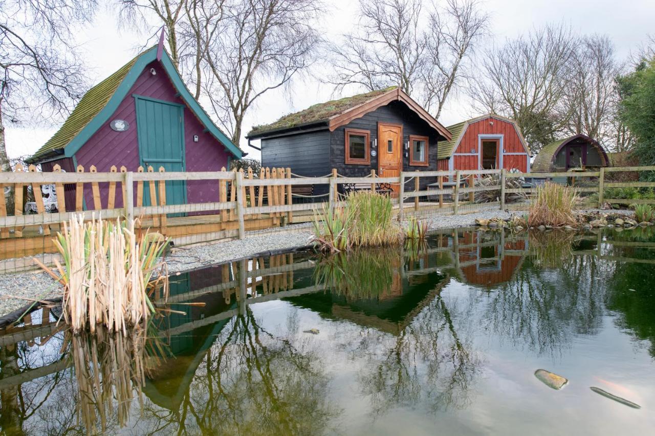 Seaways Glamping, Redwood Apartment Driffield Екстериор снимка